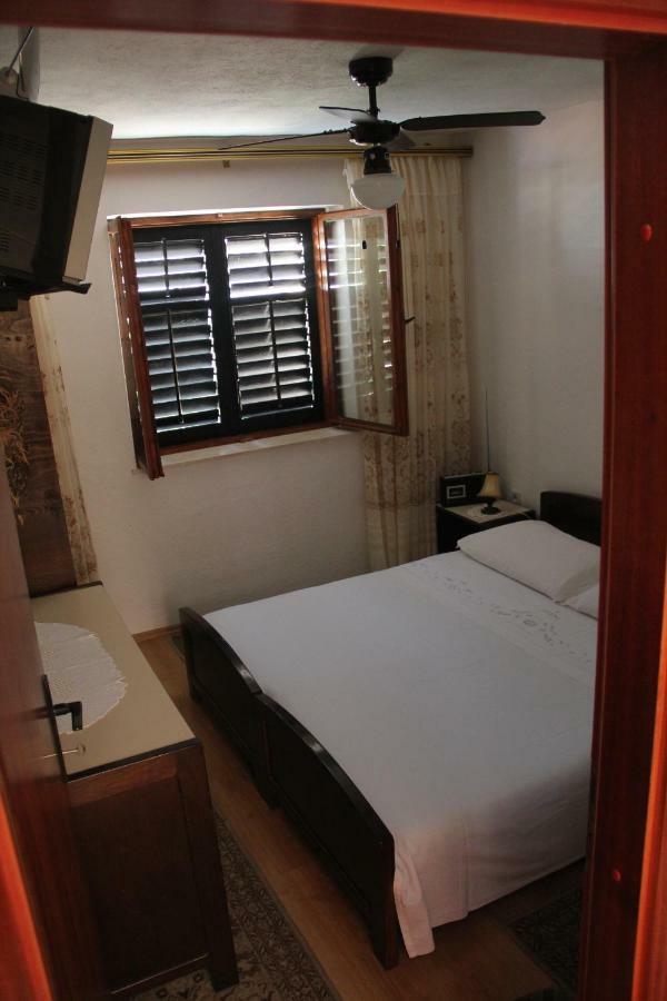 App Dujmovic Apartment ซูเปตาร์ ภายนอก รูปภาพ